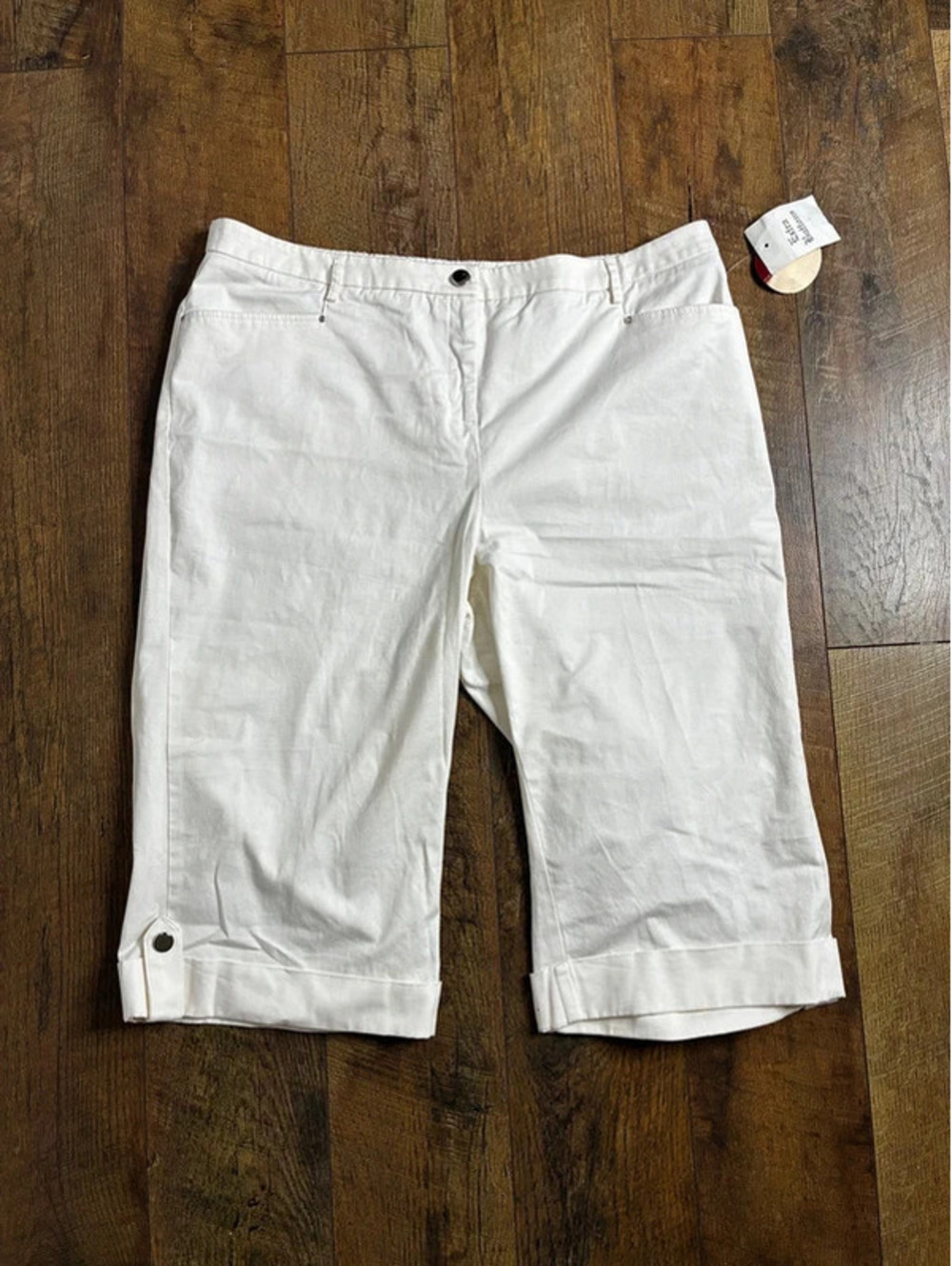 JM Collection White Shorts Sz 16W Y2K Preppy Coastal Chic